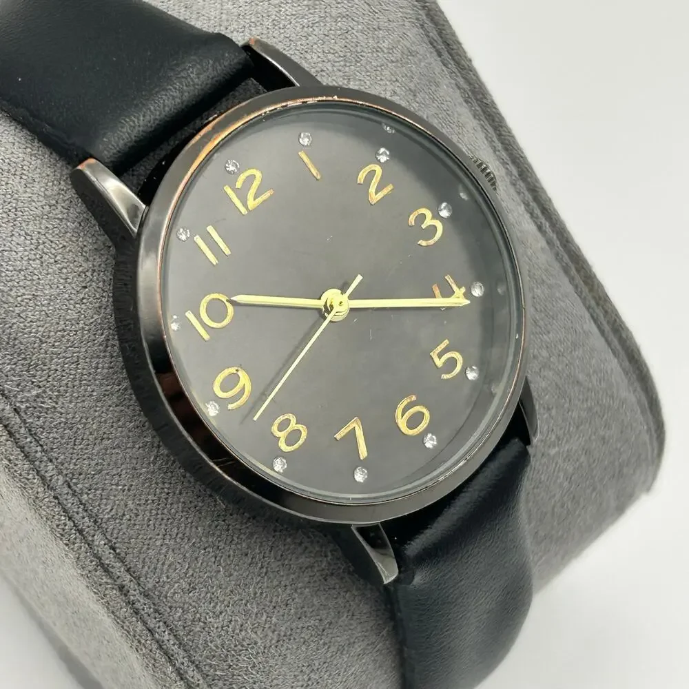Unbranded discover timeless